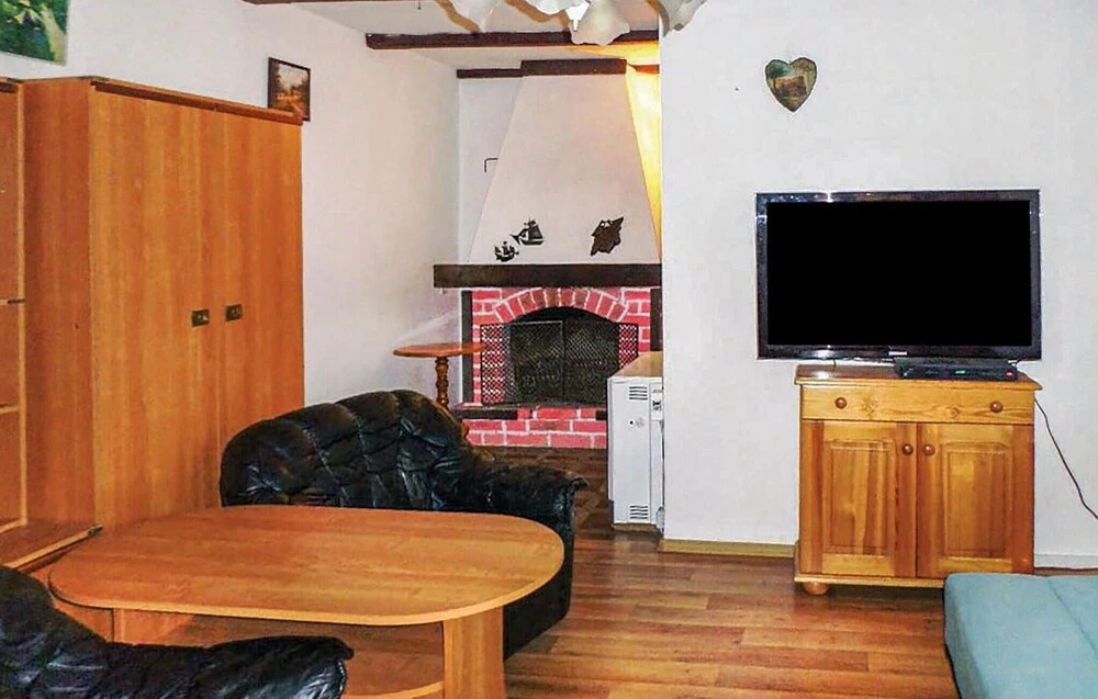 Cozy Home In Gdynia With Wifi