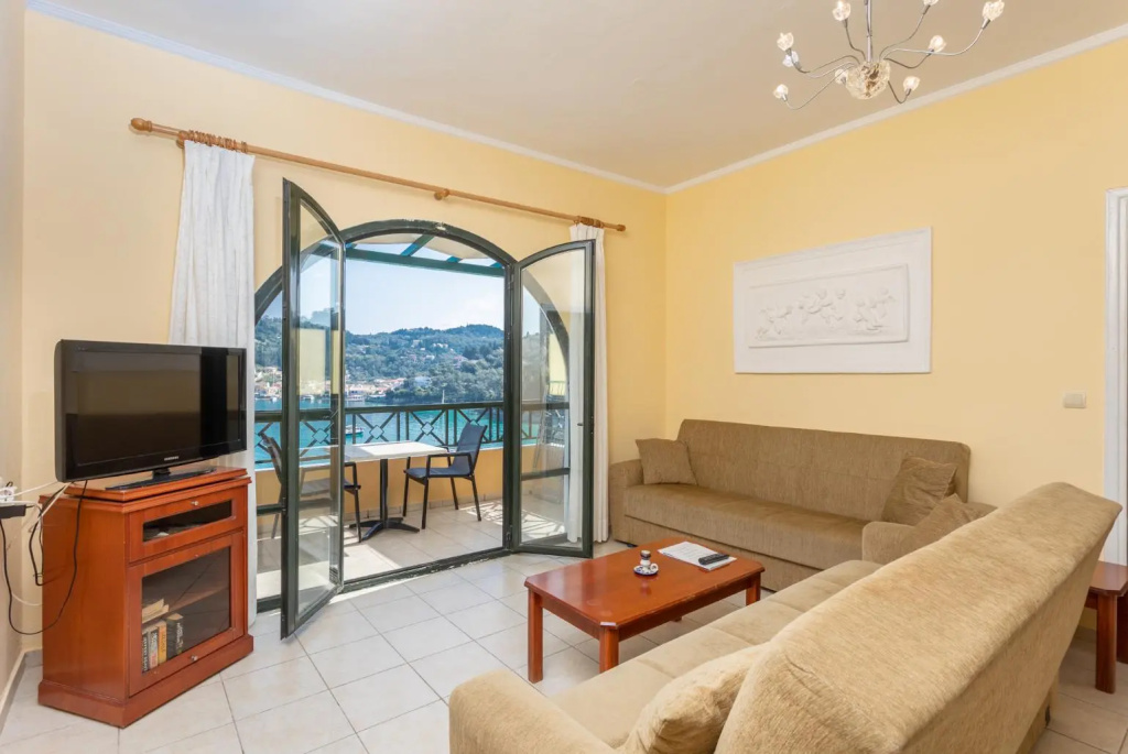 Alexander Large Private Pool Walk to Beach Sea Views A C - 264