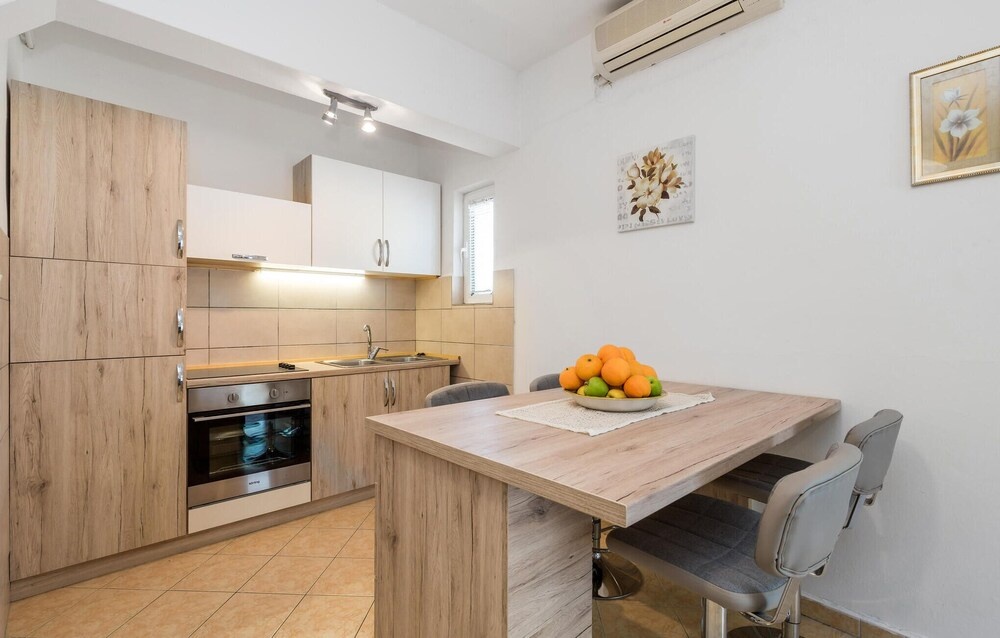 Nice Home in Kampor With Wifi and 1 Bedrooms