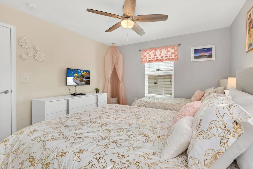 8BR Luxury Sleeps 22 w Pool & Hot Tubnear Disney