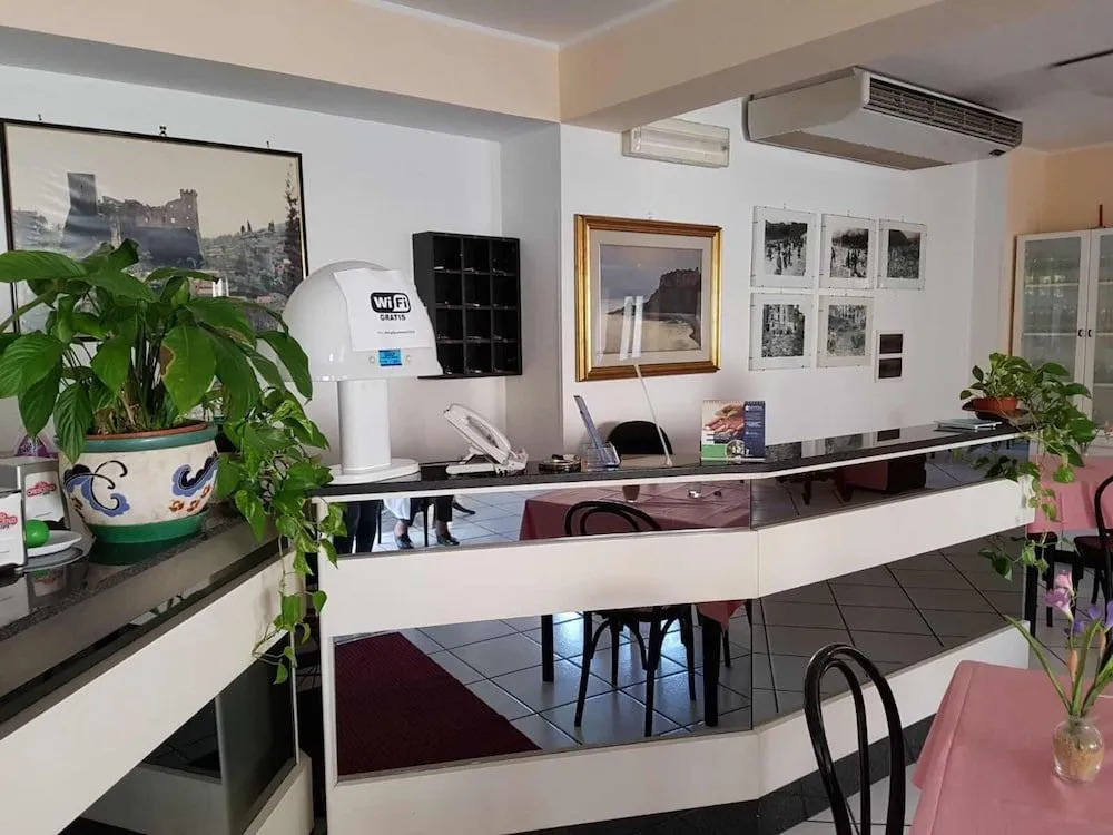 Hotel Il Grottone
