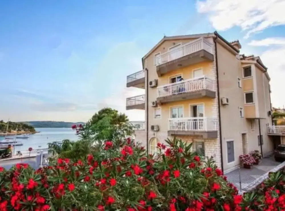 Apartmani TOMI Ciovo