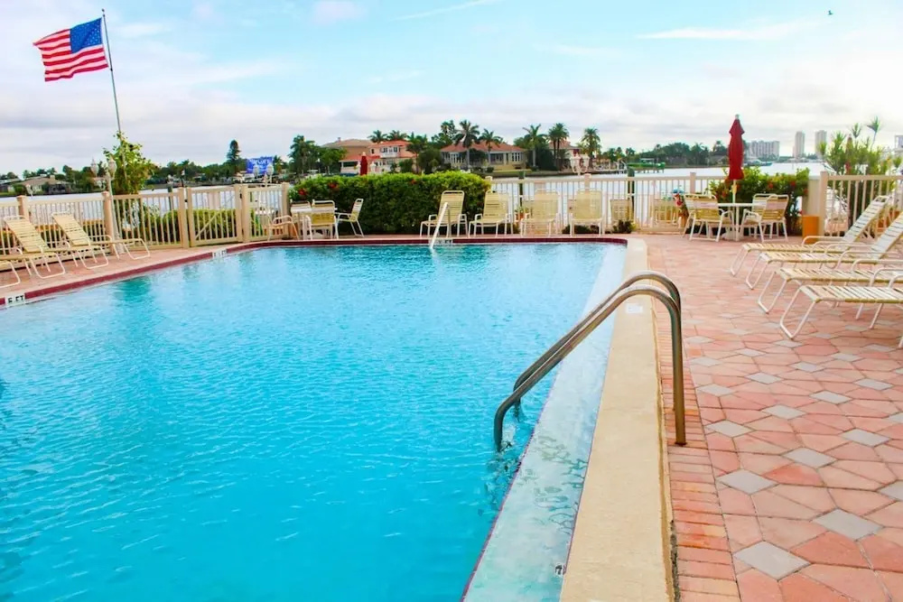 St Pete Beach Intercoastal Views, Pool, Wifi 8921