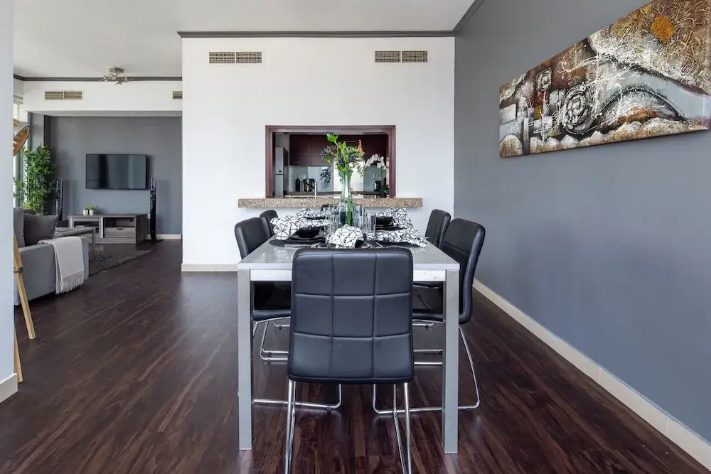 Sophisticated 2BR With Stunning Burj Khalifa Views