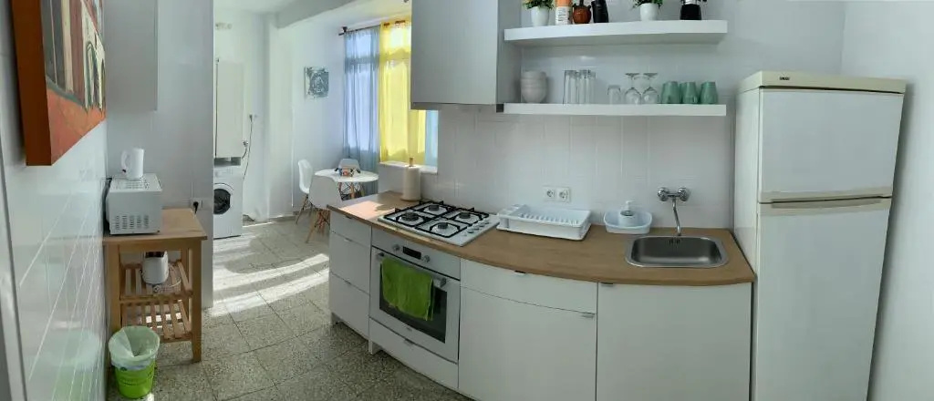 Bright and Modern Apartment 3 Bedroom With Balcony E3ev