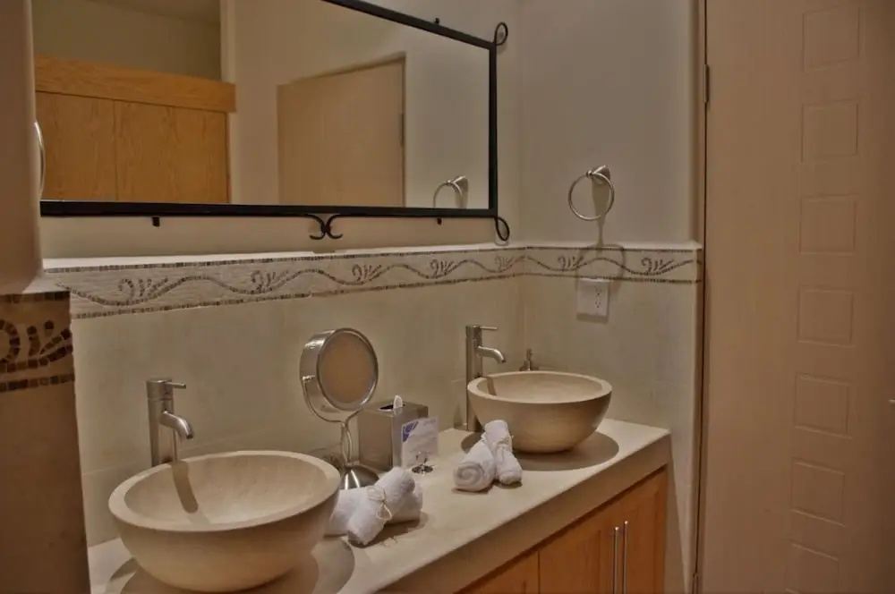 Unit 4A Ground Floor 2 Bdrm.2 Bath Luxury Condo Centrally Located in Cabo