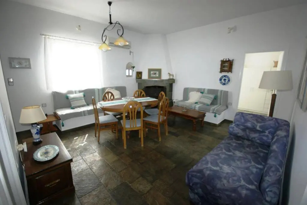 Nona\s House
