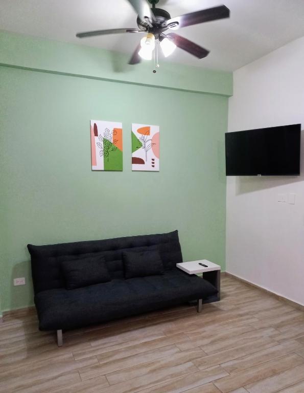 Cozy and spacious apartment by Tulum 10