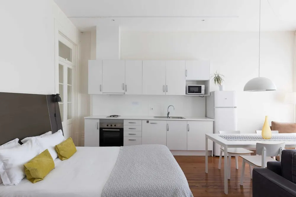 Oporto City Flats - Ayres Gouvea House