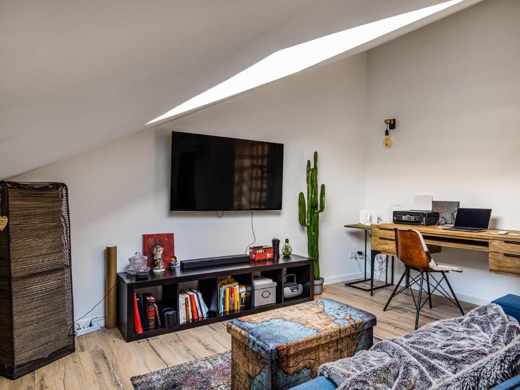 Lu's House - Cozy and Stylish Apartment with patio
