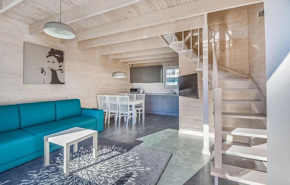 Awesome Home In Sianozety With Kitchen