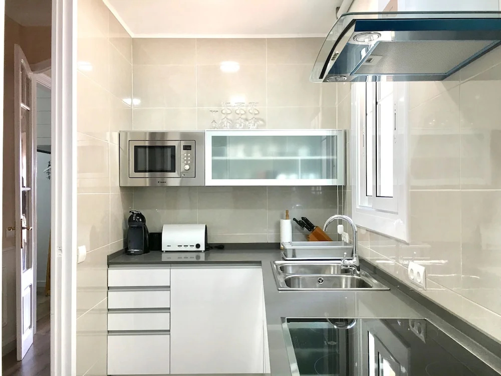 Apartamento Impecable Estancia Con Metro Delante