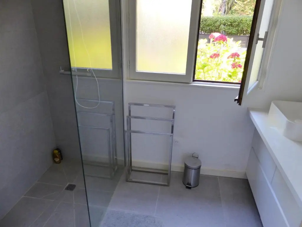 CAPBRETON Villa MALBEC Villa rénovée sur jardin pour 10 personnes Wifi gratuit