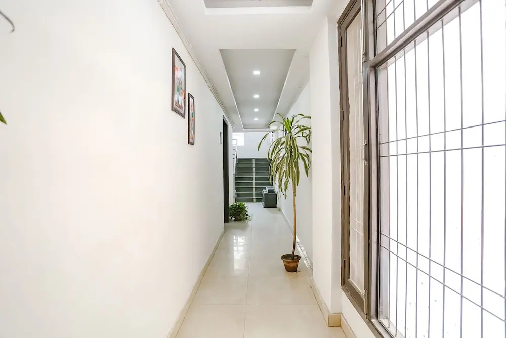 FabHotel Premium Rooms