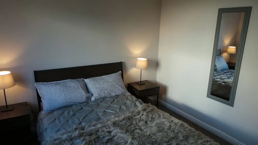 Oxford Street Apartments