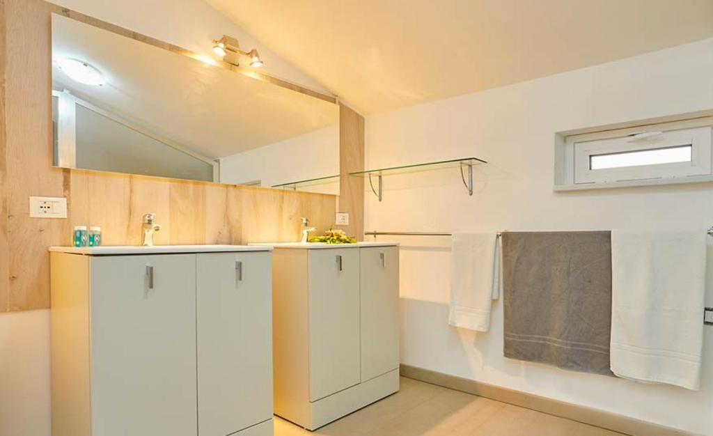 Villa With 2 Bedrooms in Favara, With Wonderful sea View, Private Pool, Enclosed Garden - 10 km From the Beach