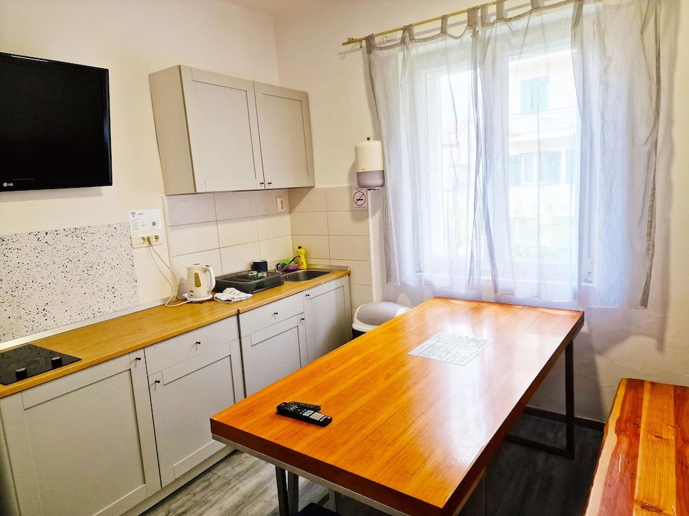Croparadise Hostel