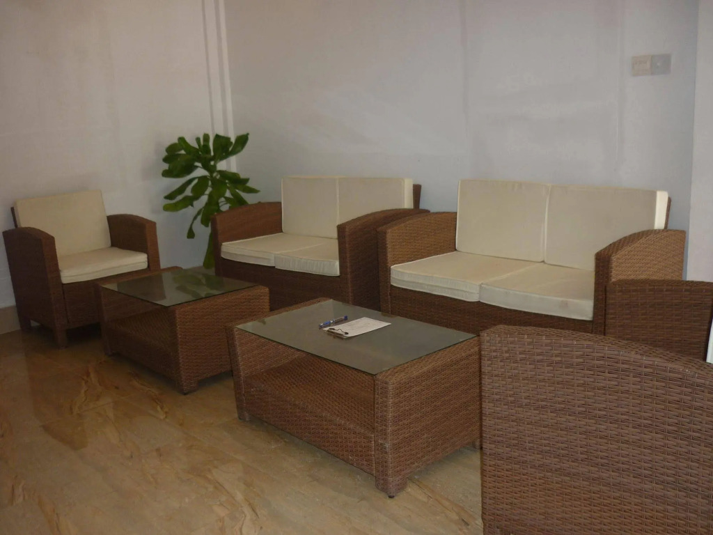 Madi Finolhu Guesthouse