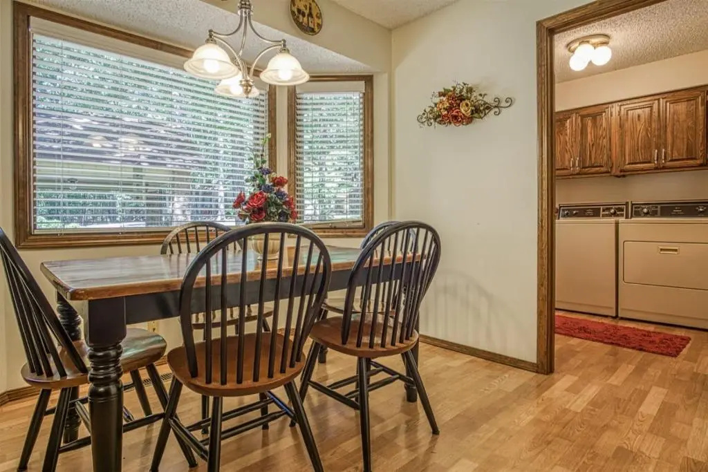 02101 - 1 LaCanada Lane
