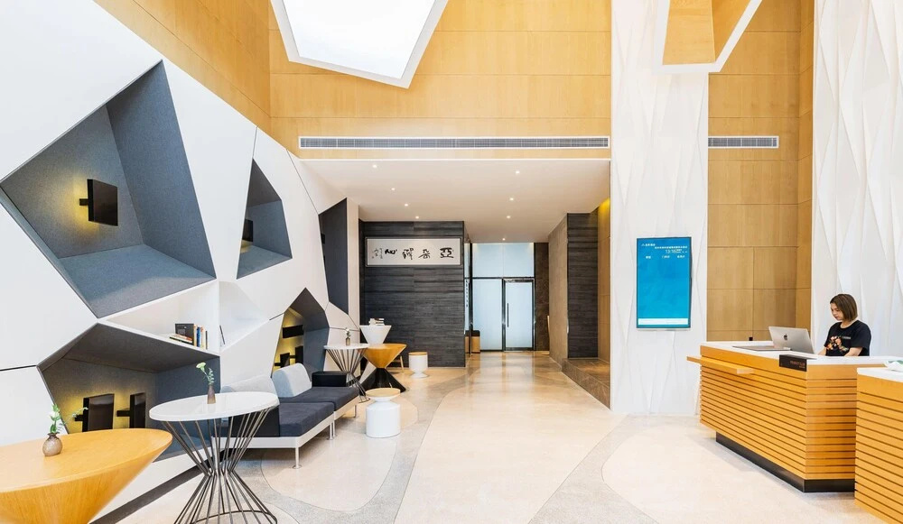 Atour Hotel Weihai City Center
