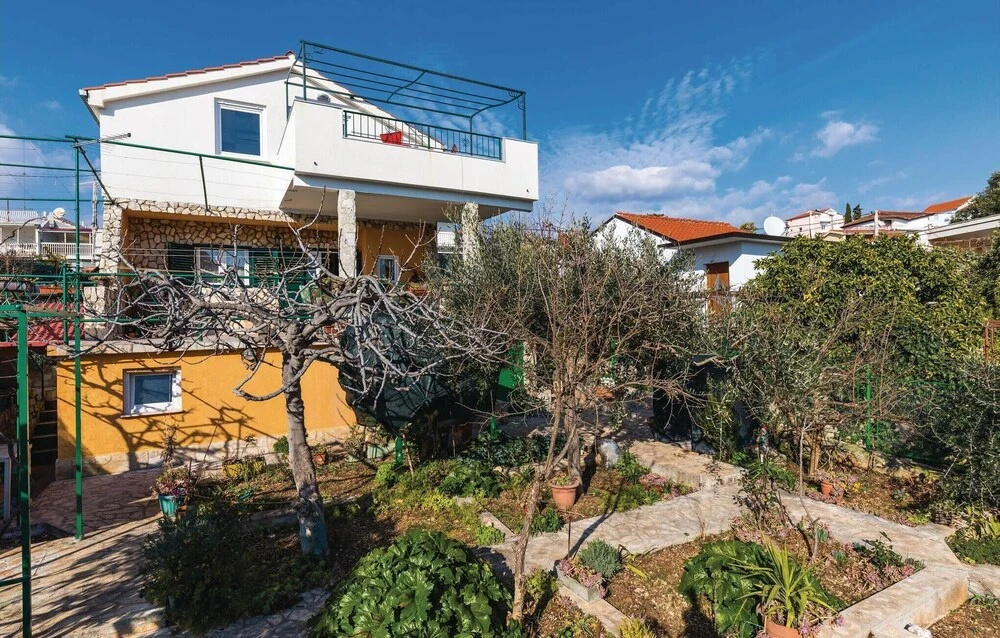 Nice Apartment in Seget Vranjica With 2 Bedrooms and Wifi