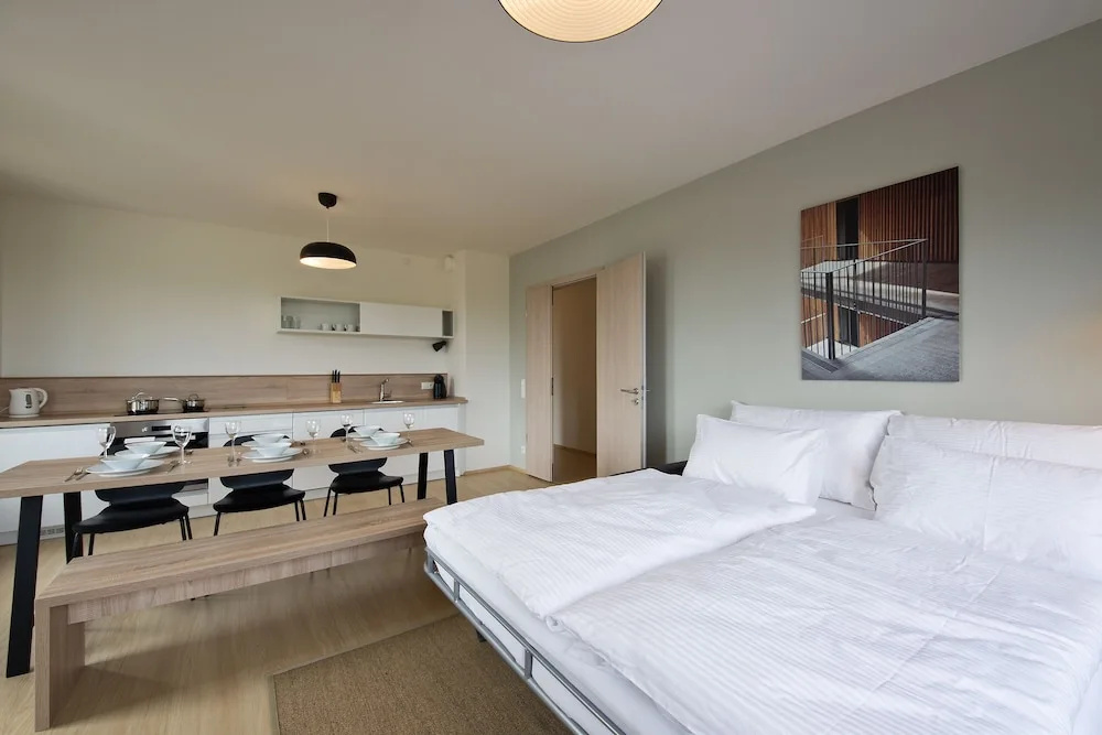 Lakepark Residence