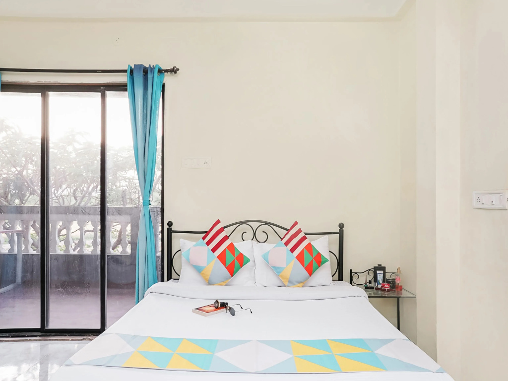 OYO 19578 Home Mountain View 3BHK Lonavala