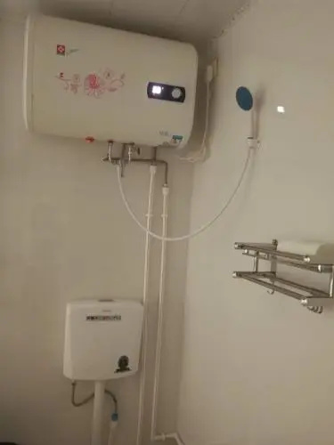 Honghaitan Chunlin Guesthouse