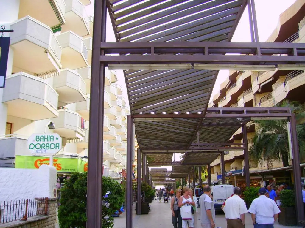 Apartamentos Bahia Dorada y Iris
