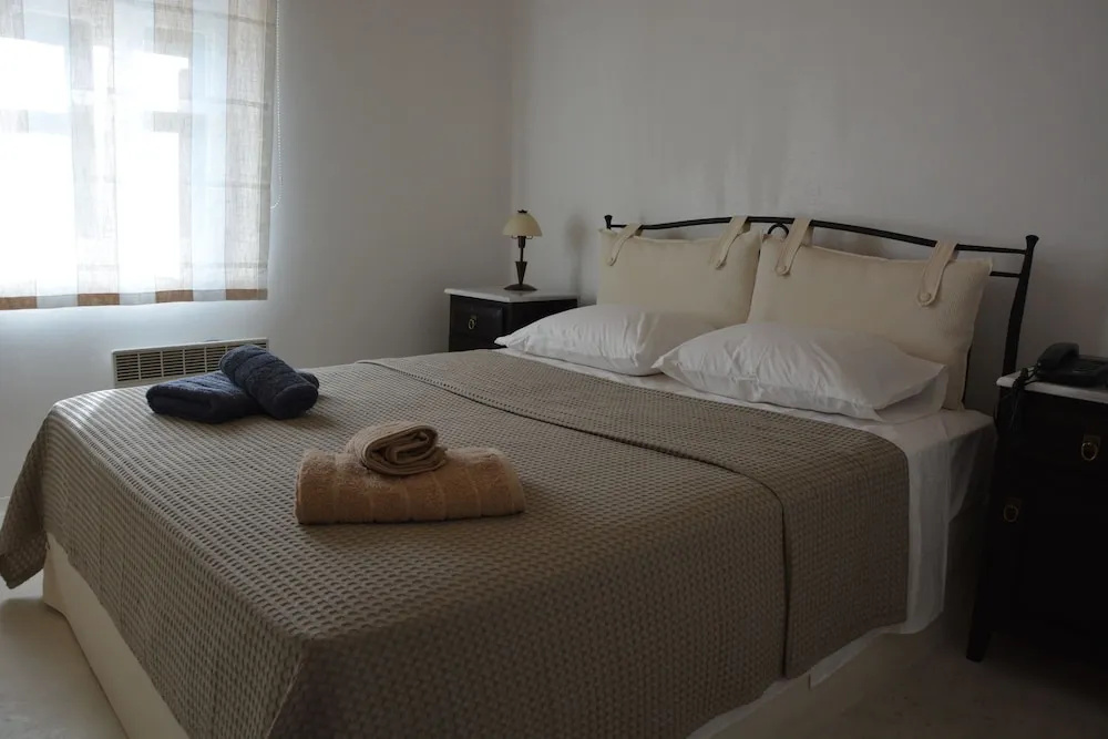 Delicate Mykonian House at Houlakia