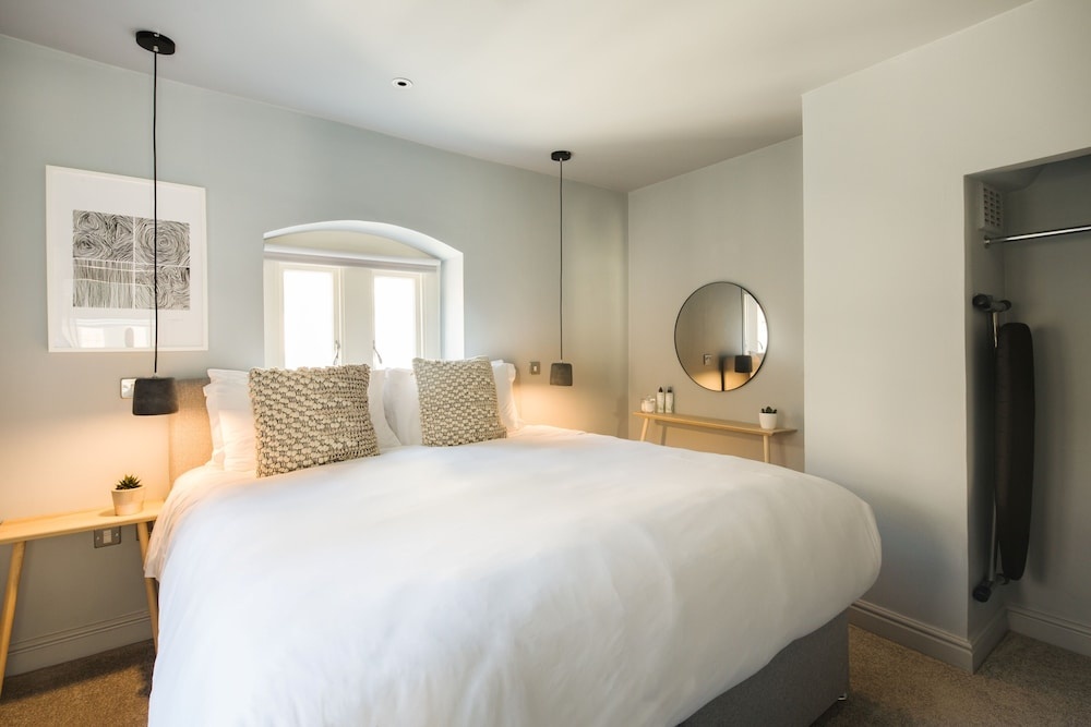 St Catherine's Hospital - Curated Property