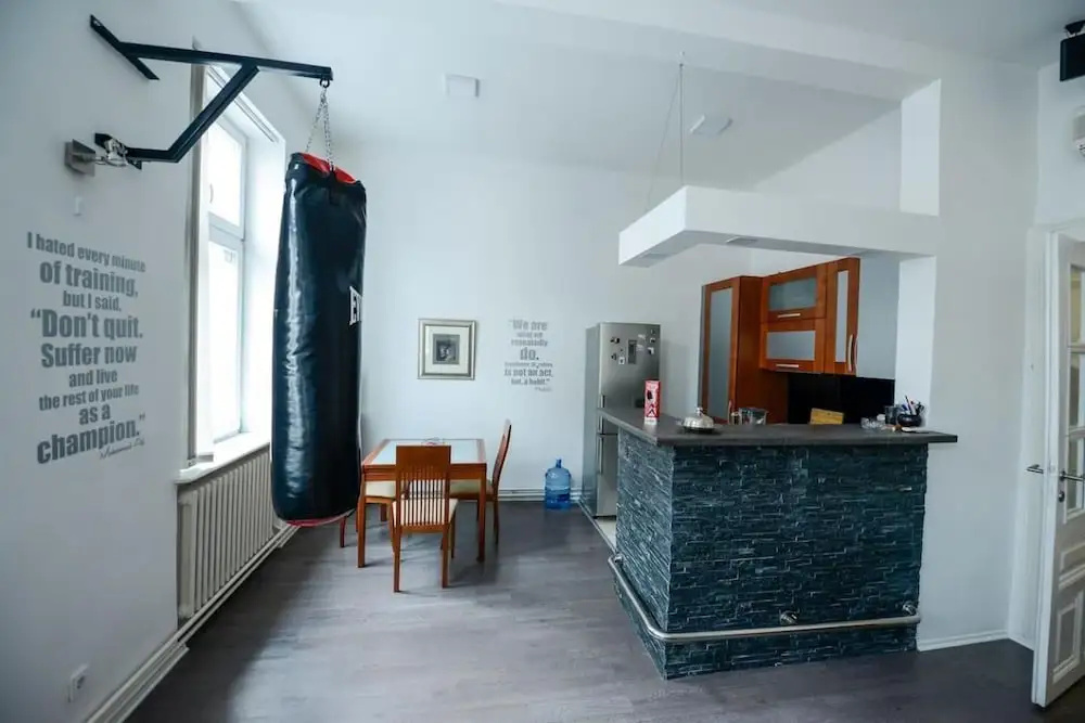Hostel East-West