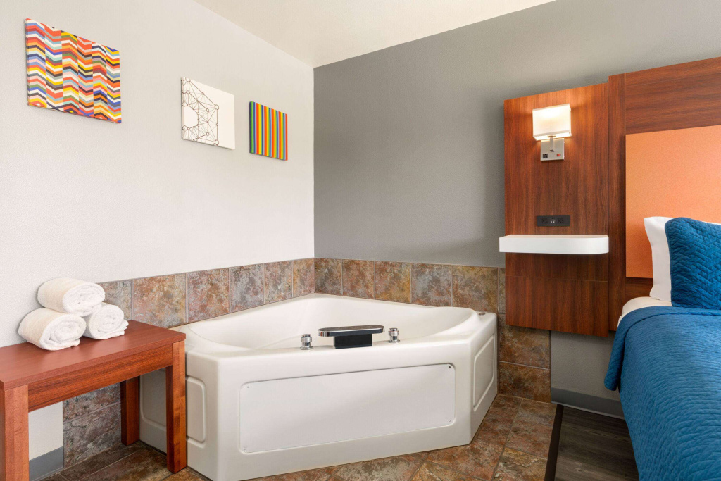 Travelodge by Wyndham Depoe Bay