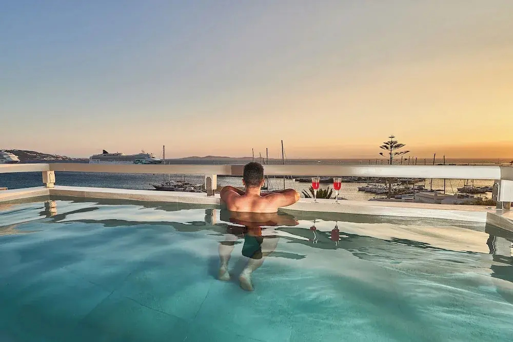 Aqua Mykonos Suites