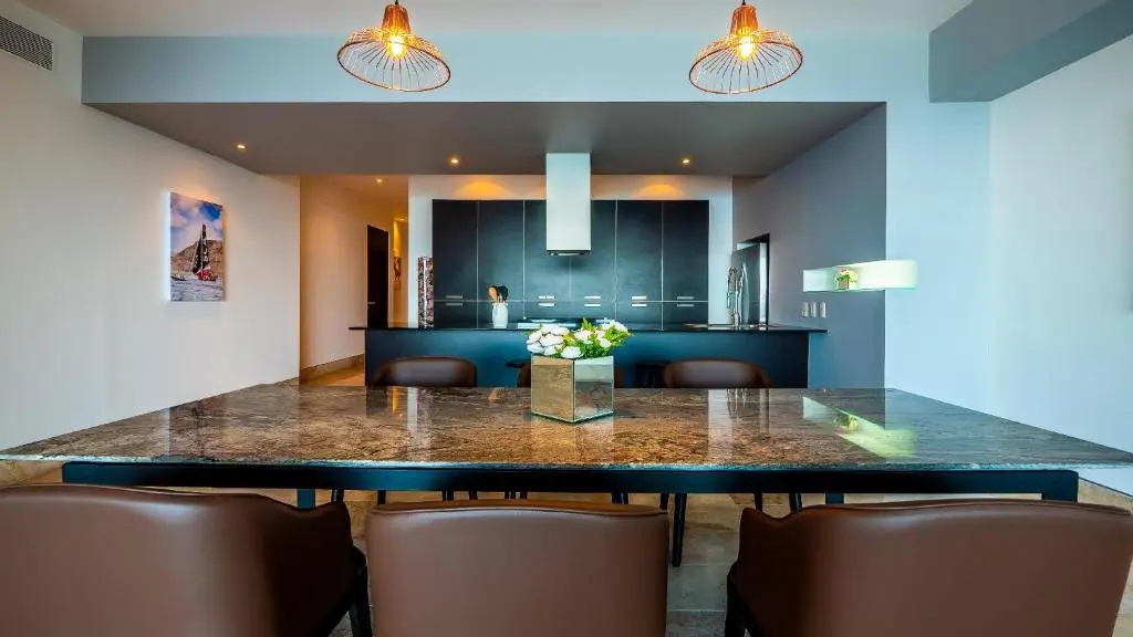 PARAMOUNT BAY 308 Great Views & Relaxing 3BR
