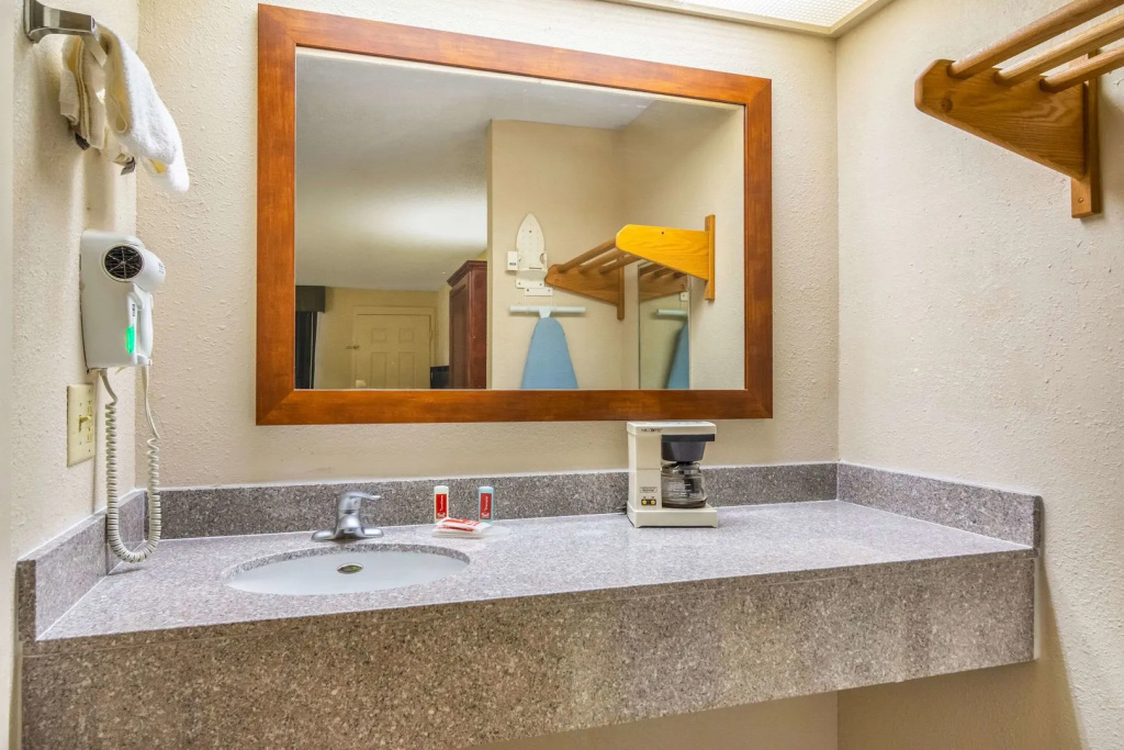 Red Roof Inn Sanford