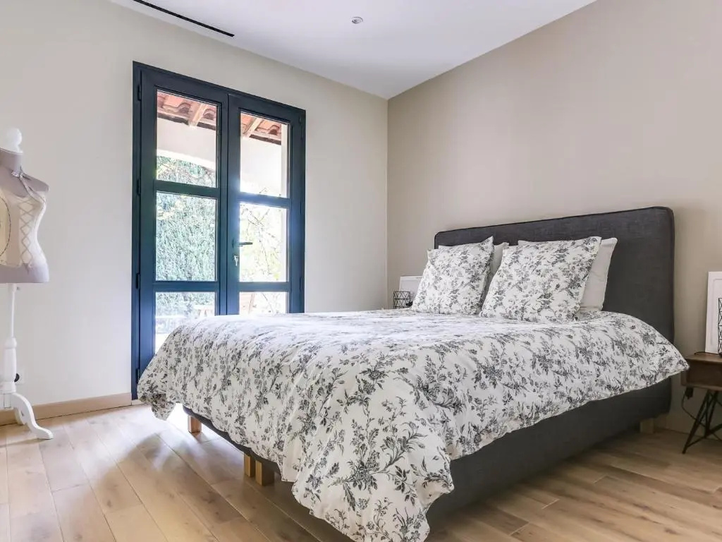 Maison Arles, 6 pièces, 8 personnes - FR-1-599-6