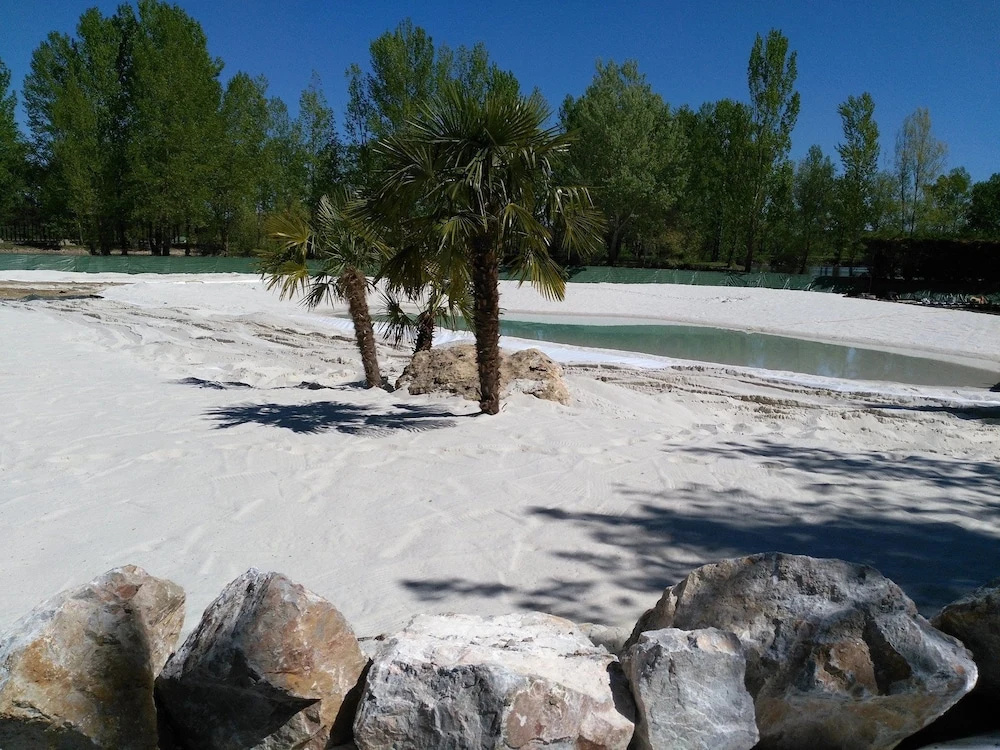 Camping Le Plan d'Eau Saint Charles