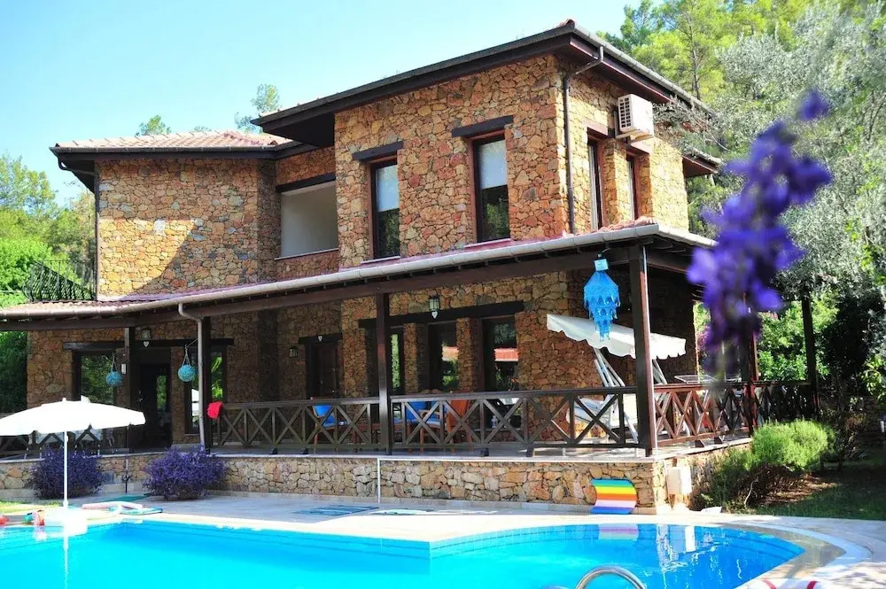 Sarigul Villa