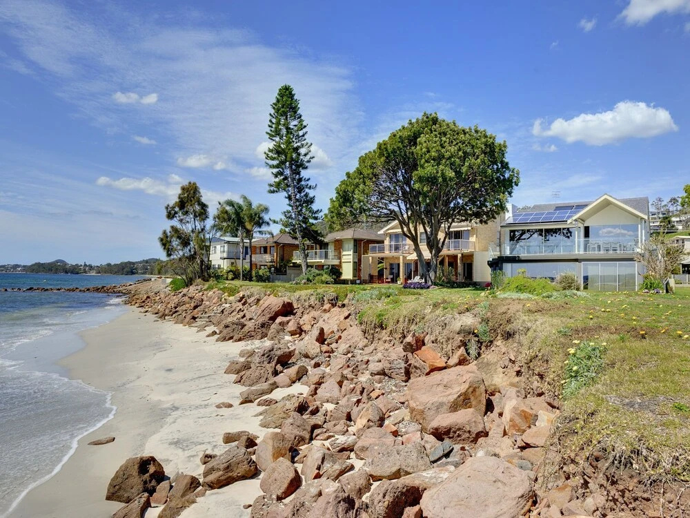 Stunning Waters, Sandy Point Road, 1/46