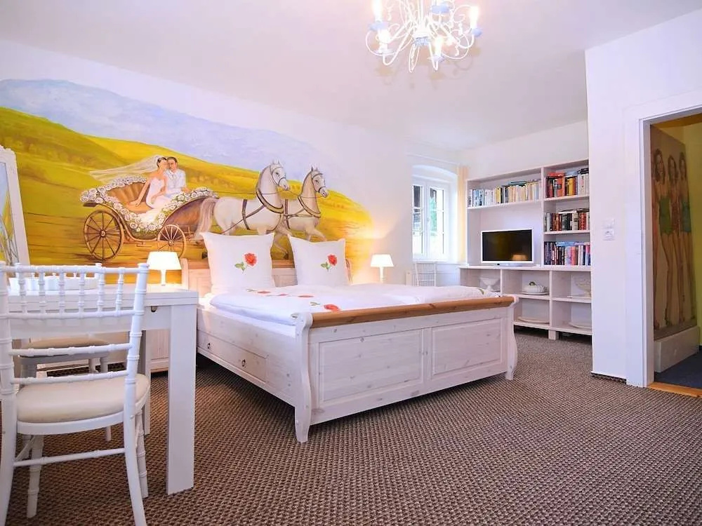 Spacious Villa near Forest in Buchet