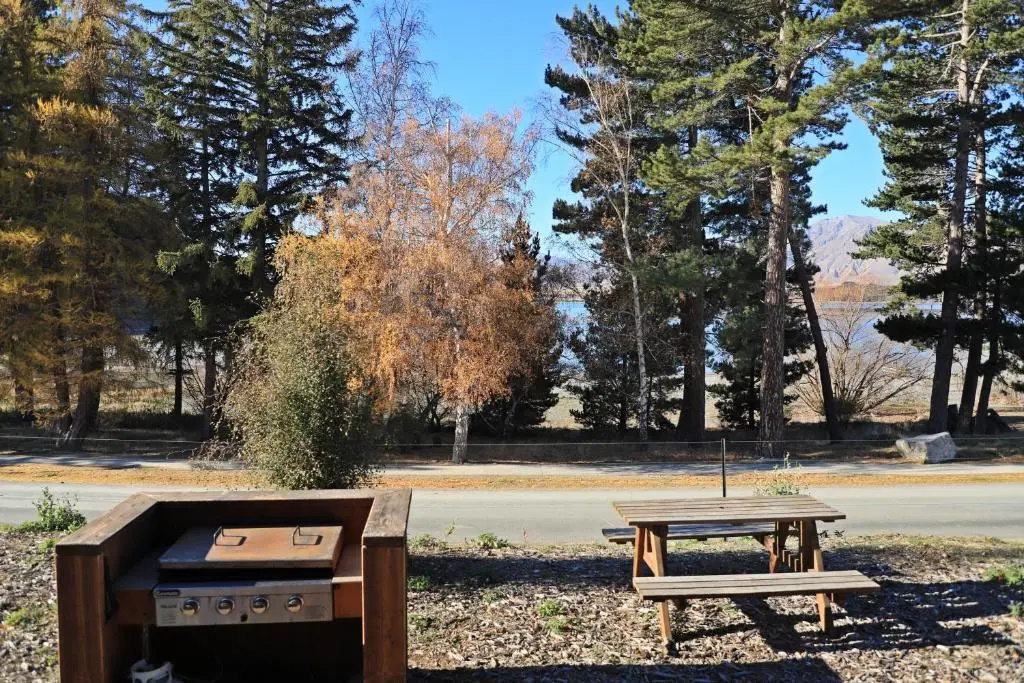 Lakes Edge Holiday Park