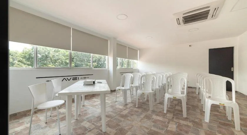Hotel Avei Suites