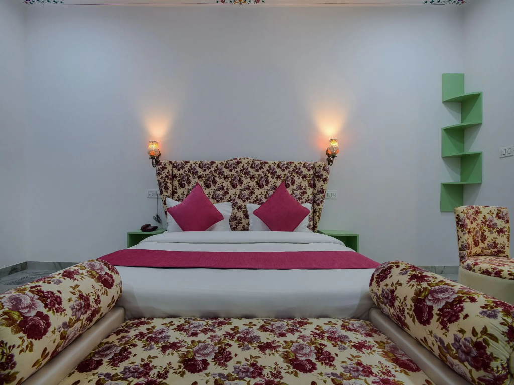 OYO 19642 Shiv Villa