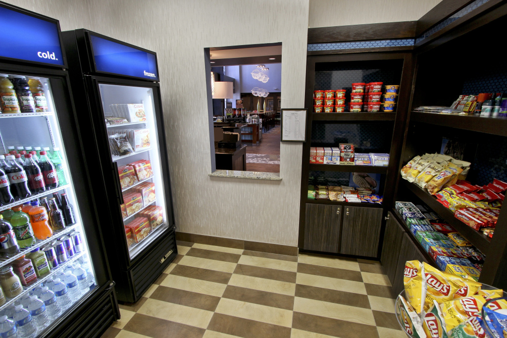 Hampton Inn & Suites Winnie