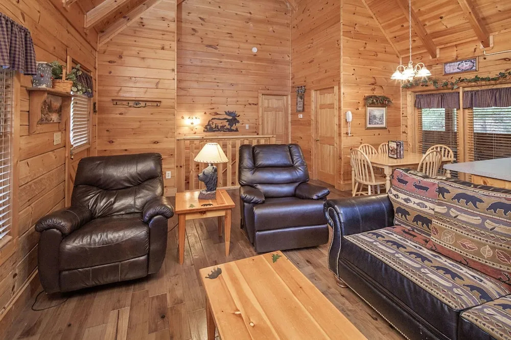 The Cozy Bear by Eagles Ridge Resort