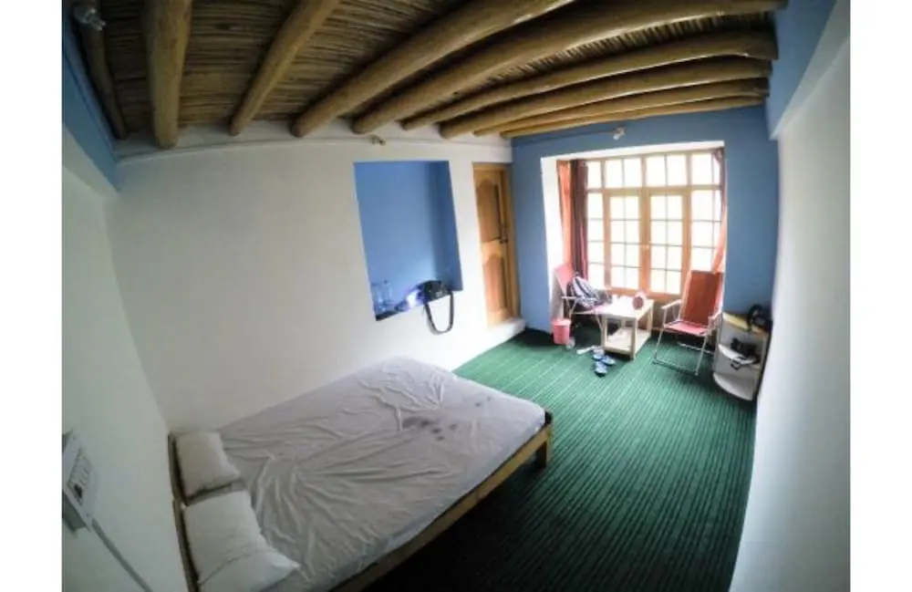 Maha Guest House