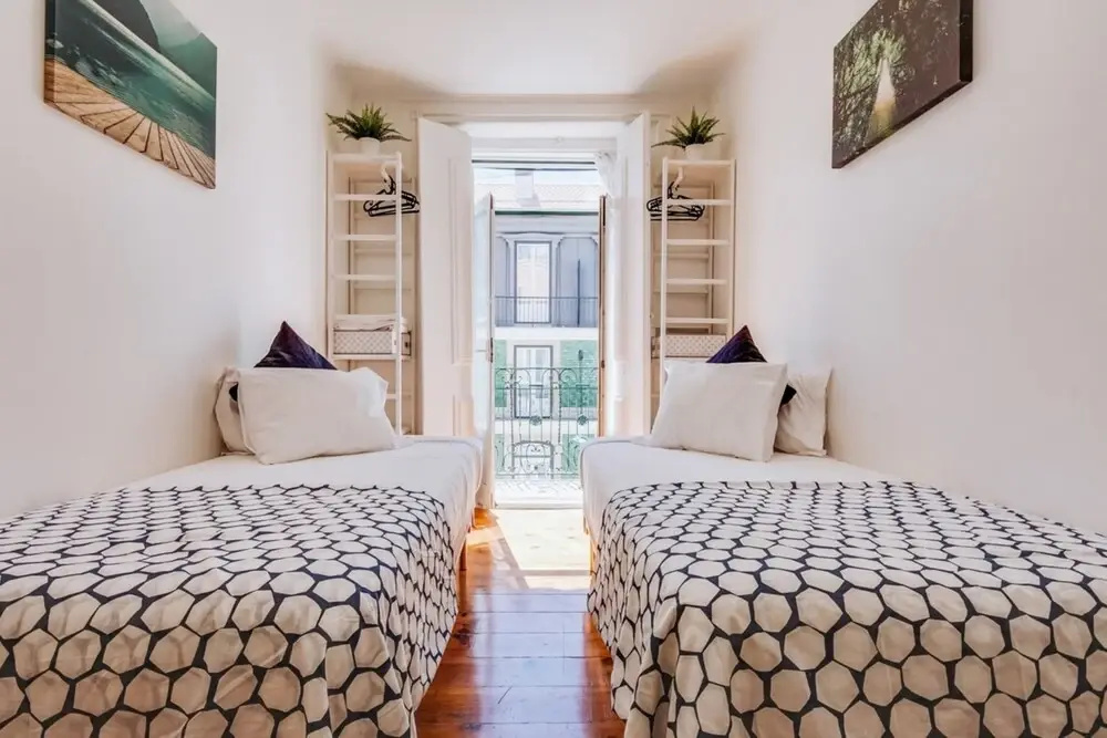 3 Bedroom Apartment in Baixa With River View
