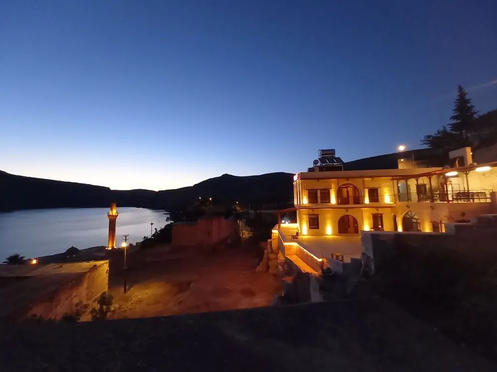 TÜRKMEN KONAGI HALFETİ BUTİK OTEL