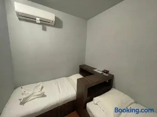 SPOT ON 90367 7 inn Semporna